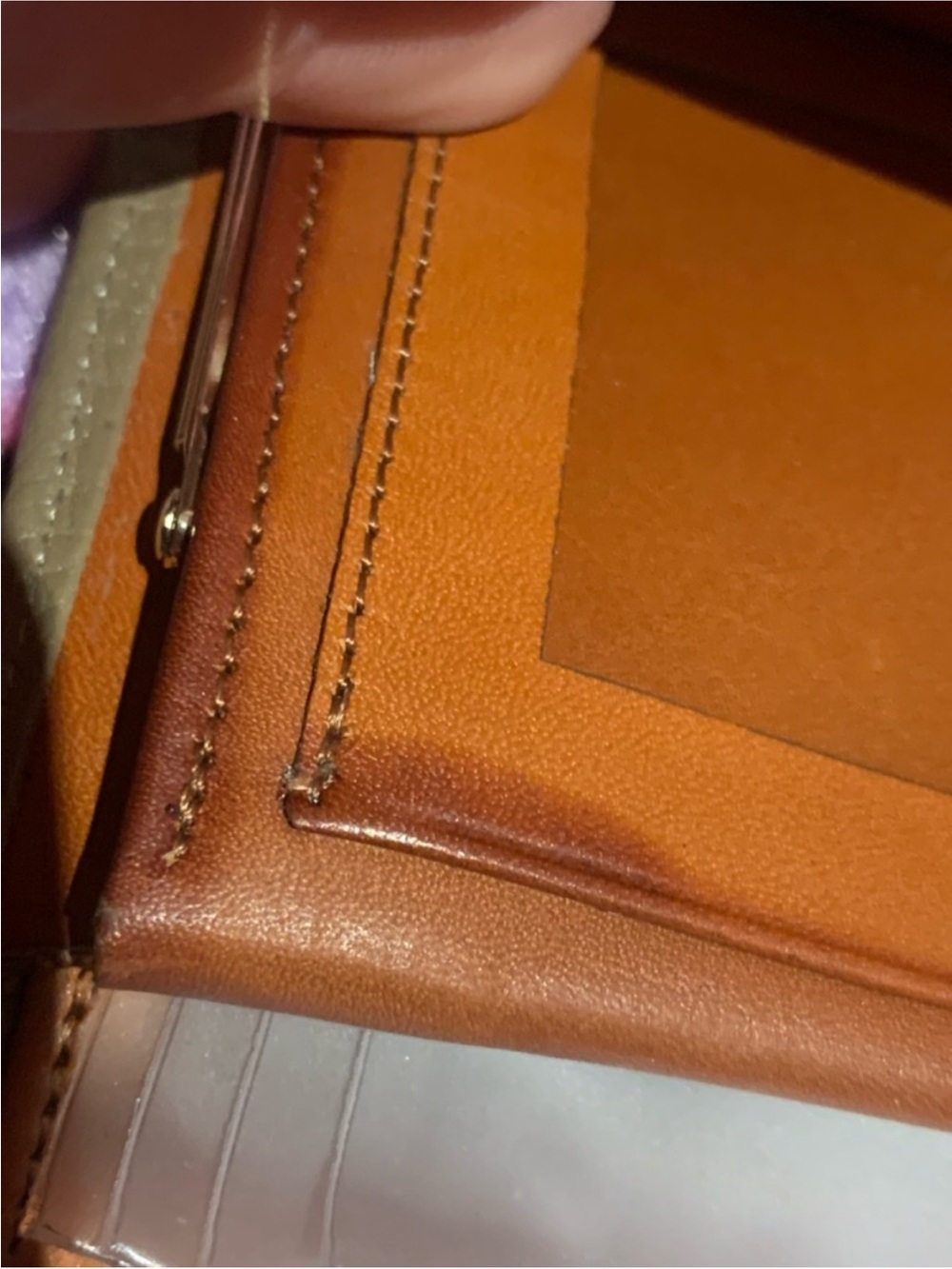 Dooney & Bourke Teton Taupe Leather Wallet with Black Panel & Kisslock GUC - Picture 13 of 14